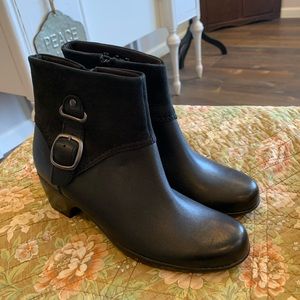 NWOT Clarks Ingalls Nile Black Leather Ankle Boot Size 7.5